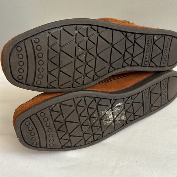 Minnetonka fringe ankle boot moccasins with stud detail - Picture 7 of 7